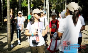 感受原汁原味的黎族风情 日本儿童畅游保亭槟榔谷