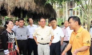 槟榔谷景区荣膺保亭先进旅游企业称号