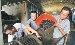 无烟烘槟榔 万宁槟榔加工点3至5年完成产业转型升级